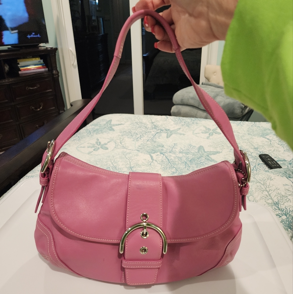 Vintage SoHo Buckle Pink Leather Shoulder Bag, Like Brand New